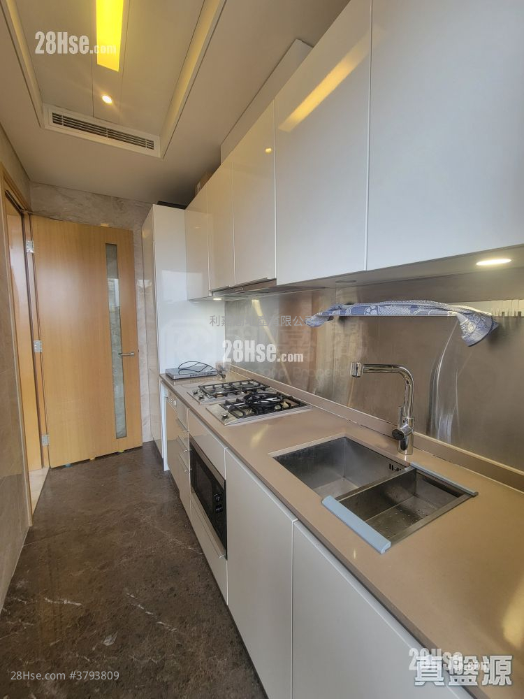 Grand Austin Sell 2 Bedrooms , 1 Bathroom 540 ft²