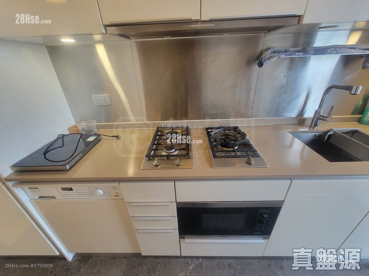 Grand Austin Sell 2 Bedrooms , 1 Bathroom 540 ft²