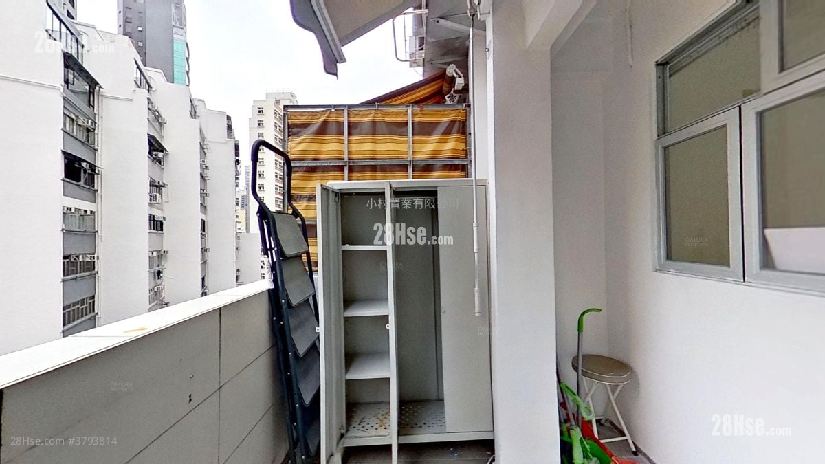 balcony: Everwin Mansion Rental 1 Bedroom , 1 Bathroom 282 ft²