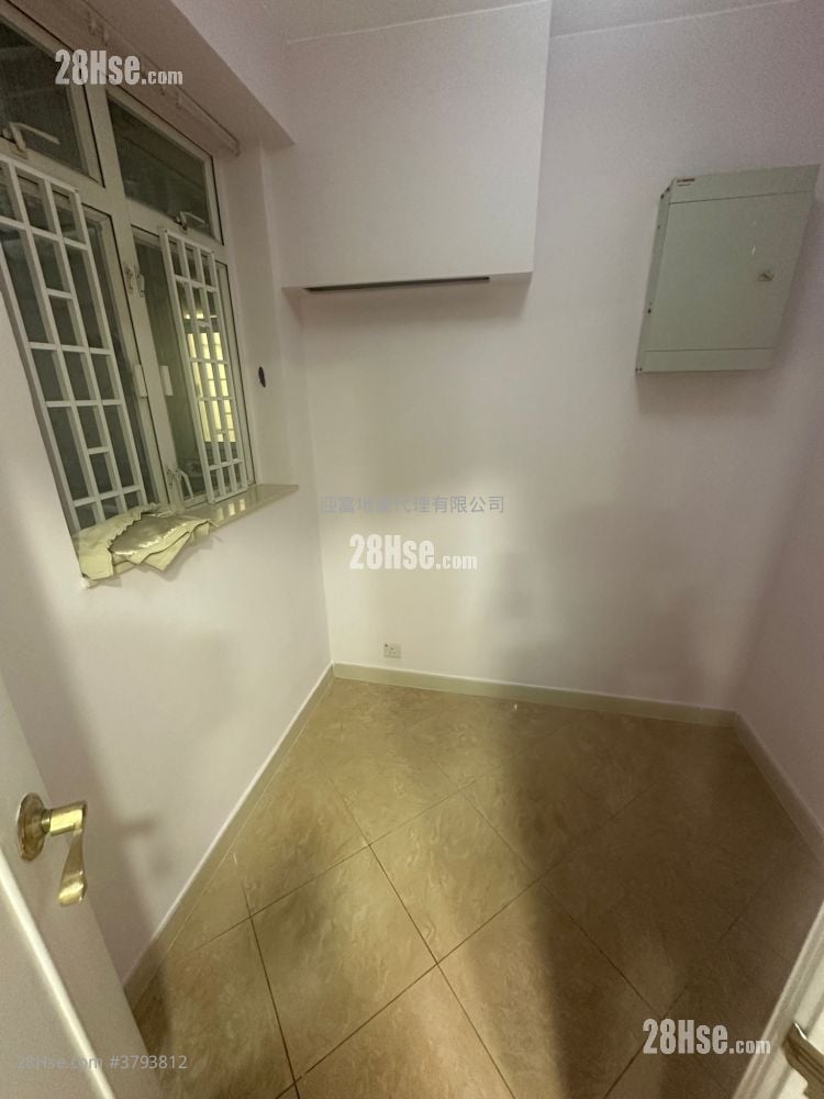 海逸豪园 租盘 3 房 , 2 浴室 1,113 平方尺