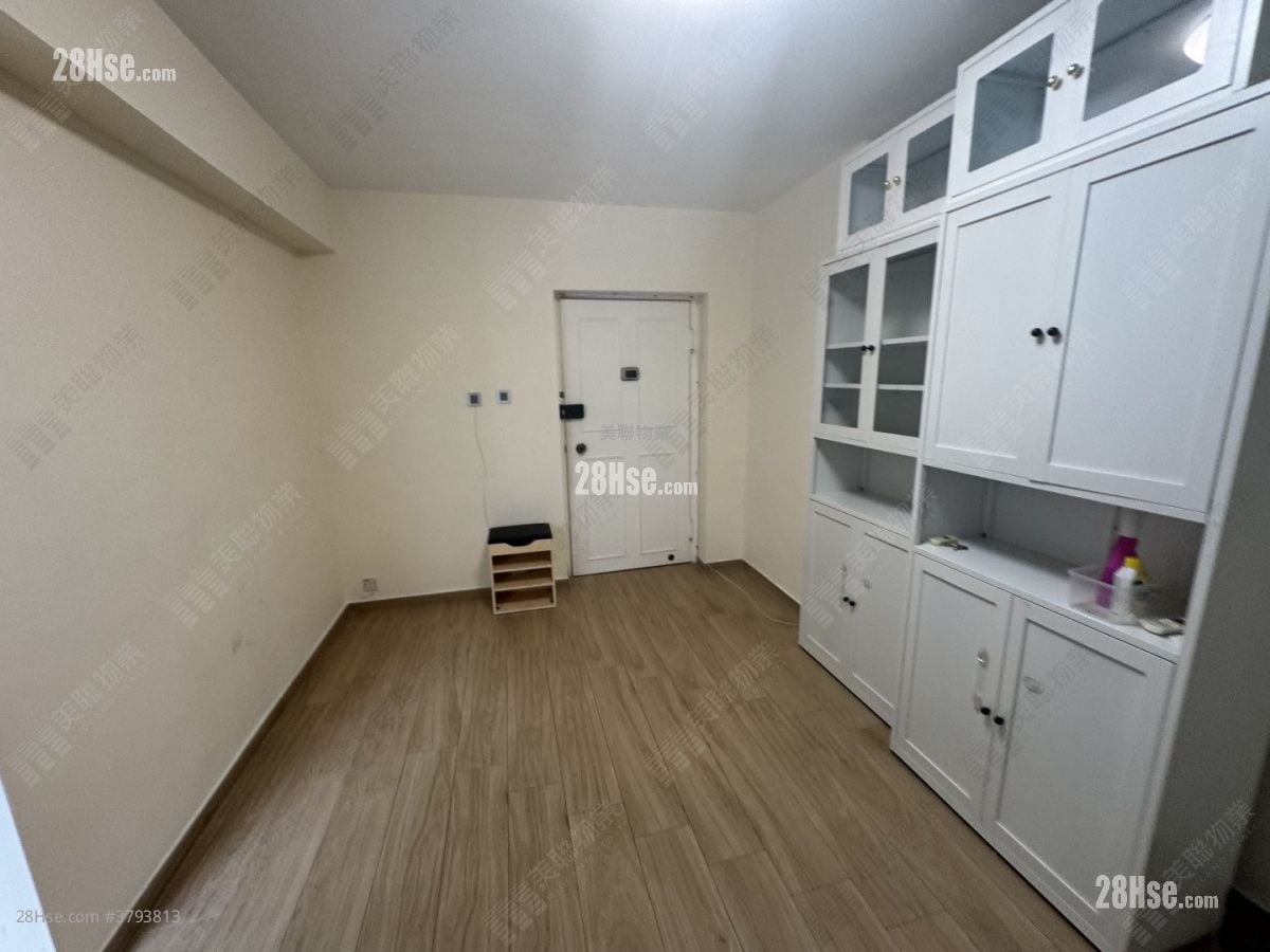 嘉景台 售盘 2 房 436 平方尺