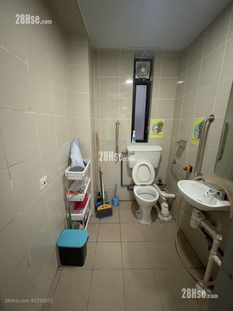 Rich Court Rental 2 Toilets