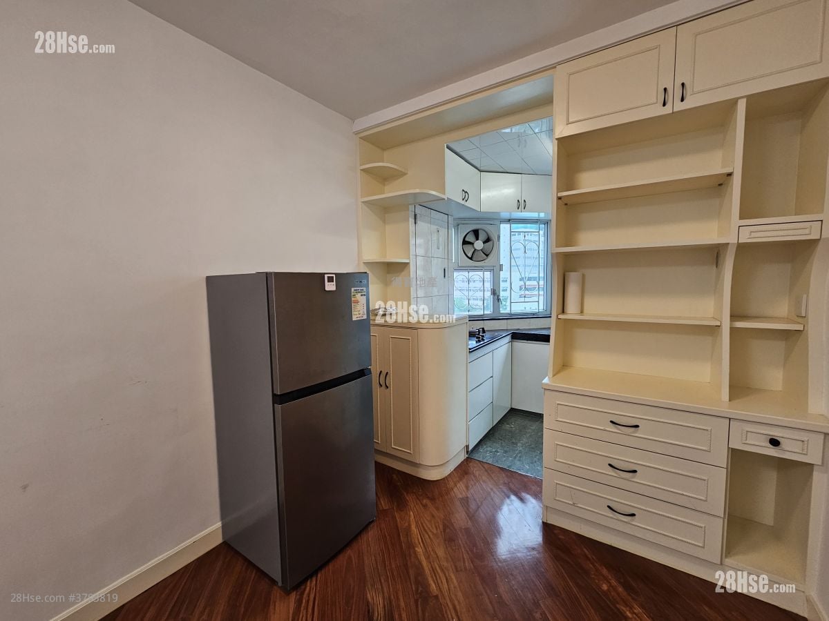 单幢楼房 租盘 2 房 , 1 浴室 423 平方尺