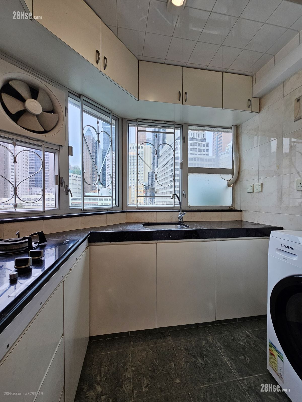 单幢楼房 租盘 2 房 , 1 浴室 423 平方尺