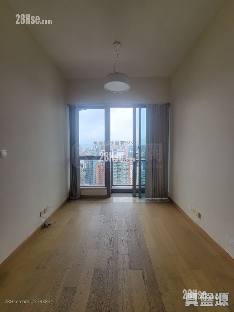 Grand Austin Sell 2 Bedrooms , 1 Bathroom 540 ft²