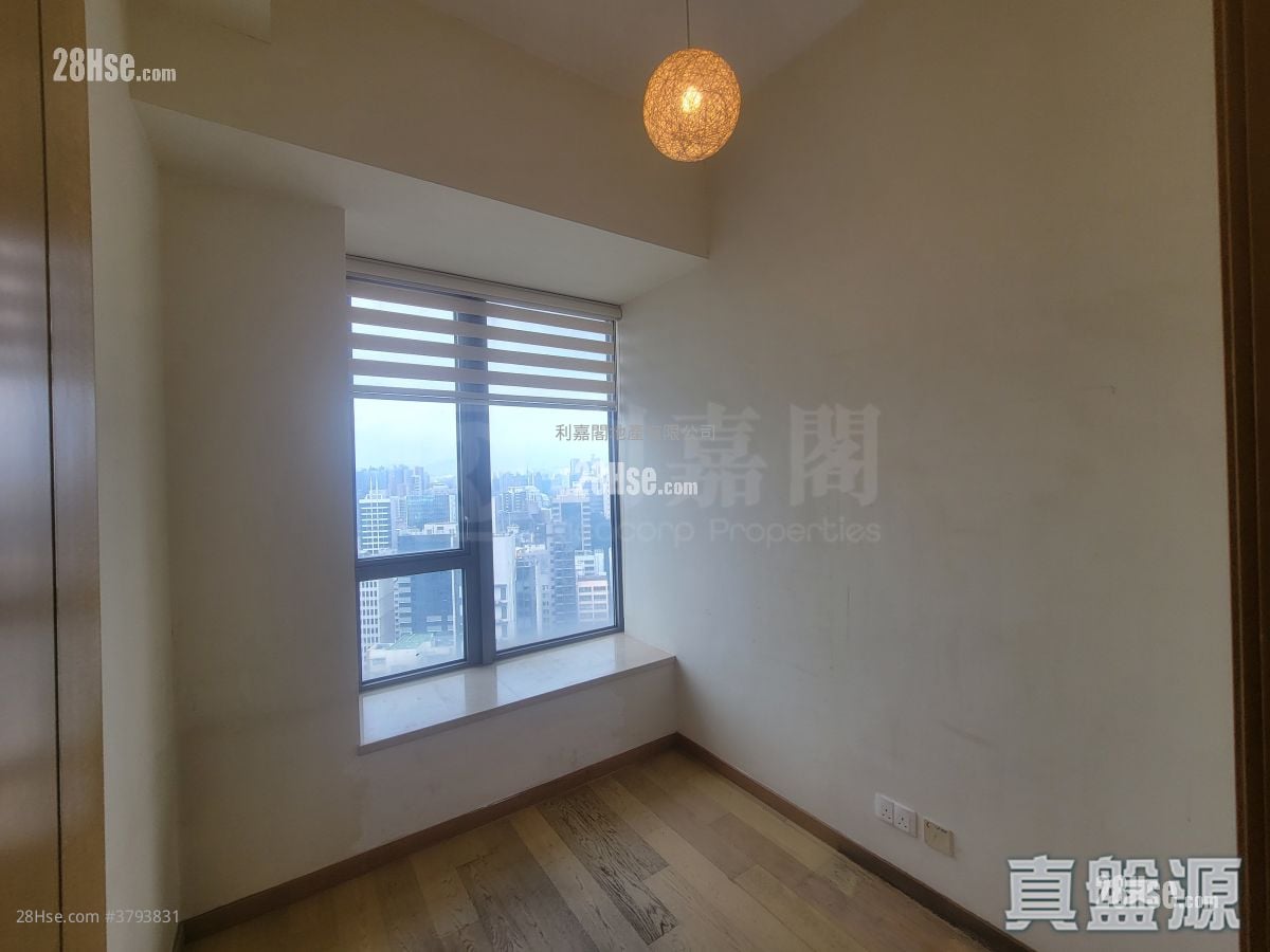 Grand Austin Sell 2 Bedrooms , 1 Bathroom 540 ft²