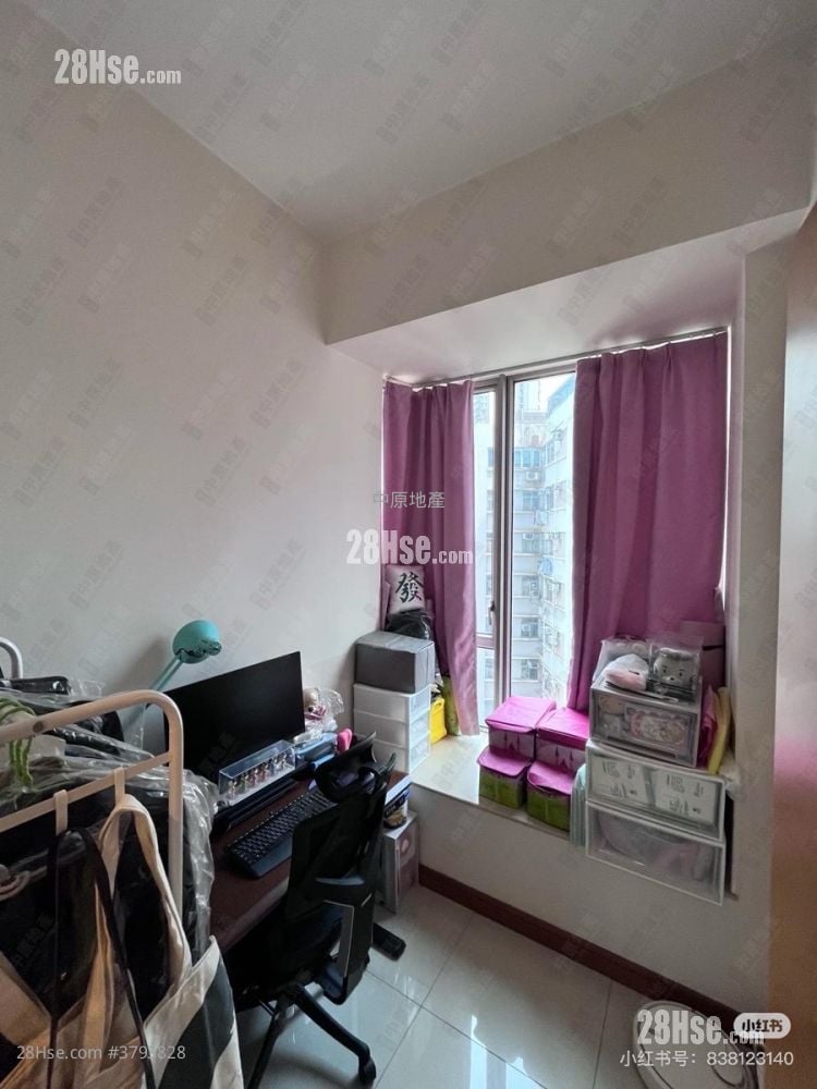 One New York Sell 2 Bedrooms , 1 Bathroom 460 ft²