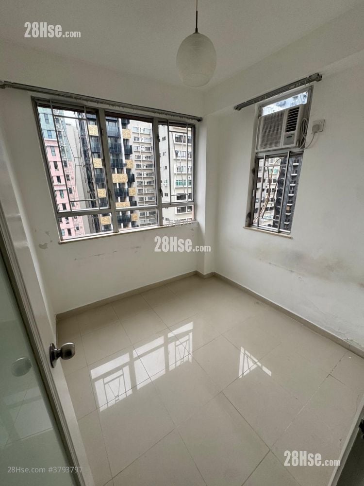 Valiant Court Rental 2 Bedrooms , 1 Bathroom