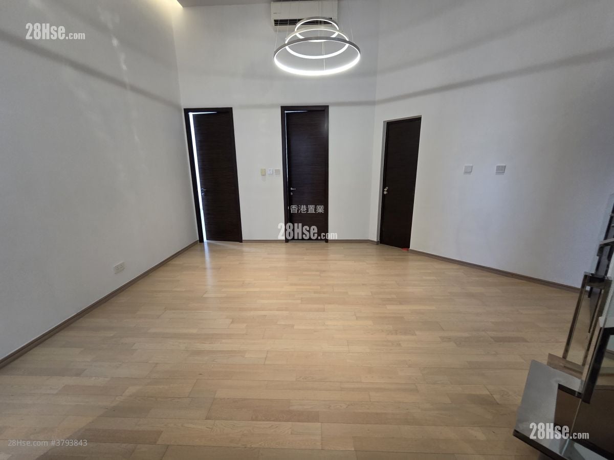 亮贤居 售盘 5+ 房 2,358 平方尺