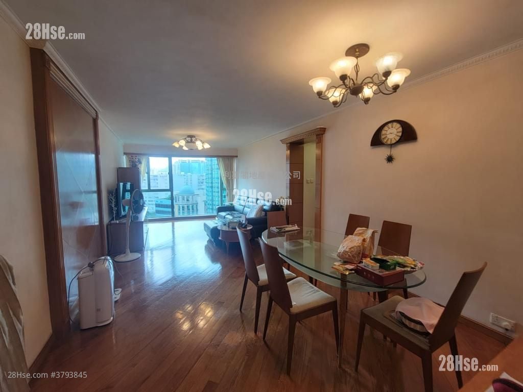 海逸豪园 售盘 3 房 1,100 平方尺