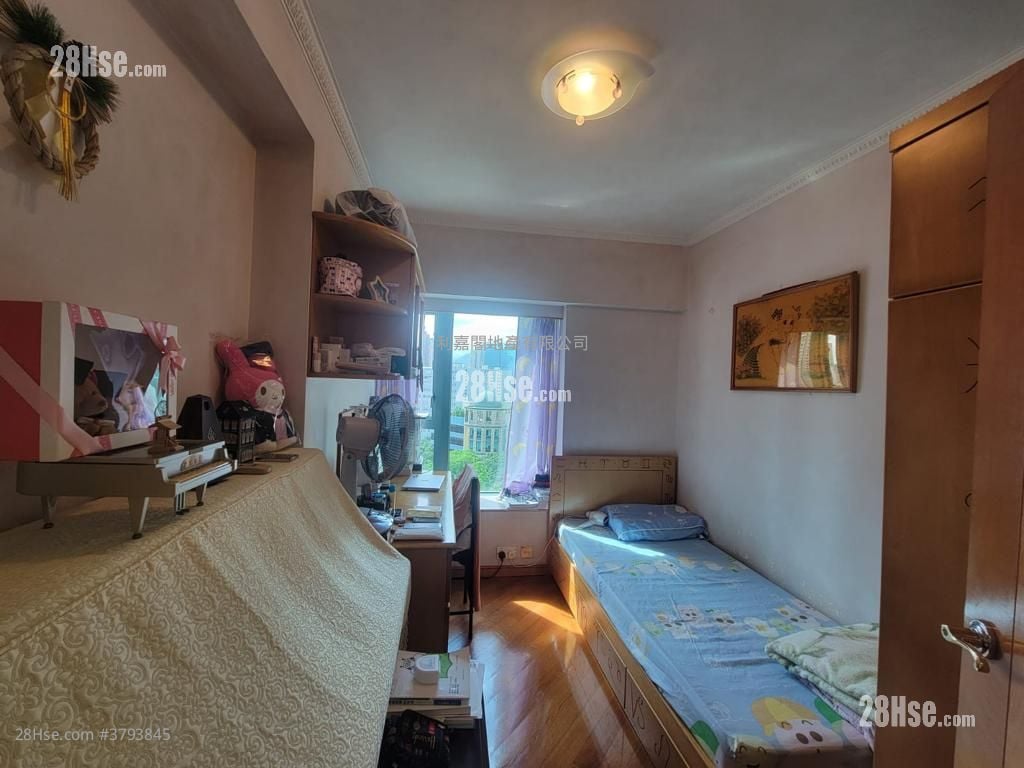 海逸豪园 售盘 3 房 1,100 平方尺