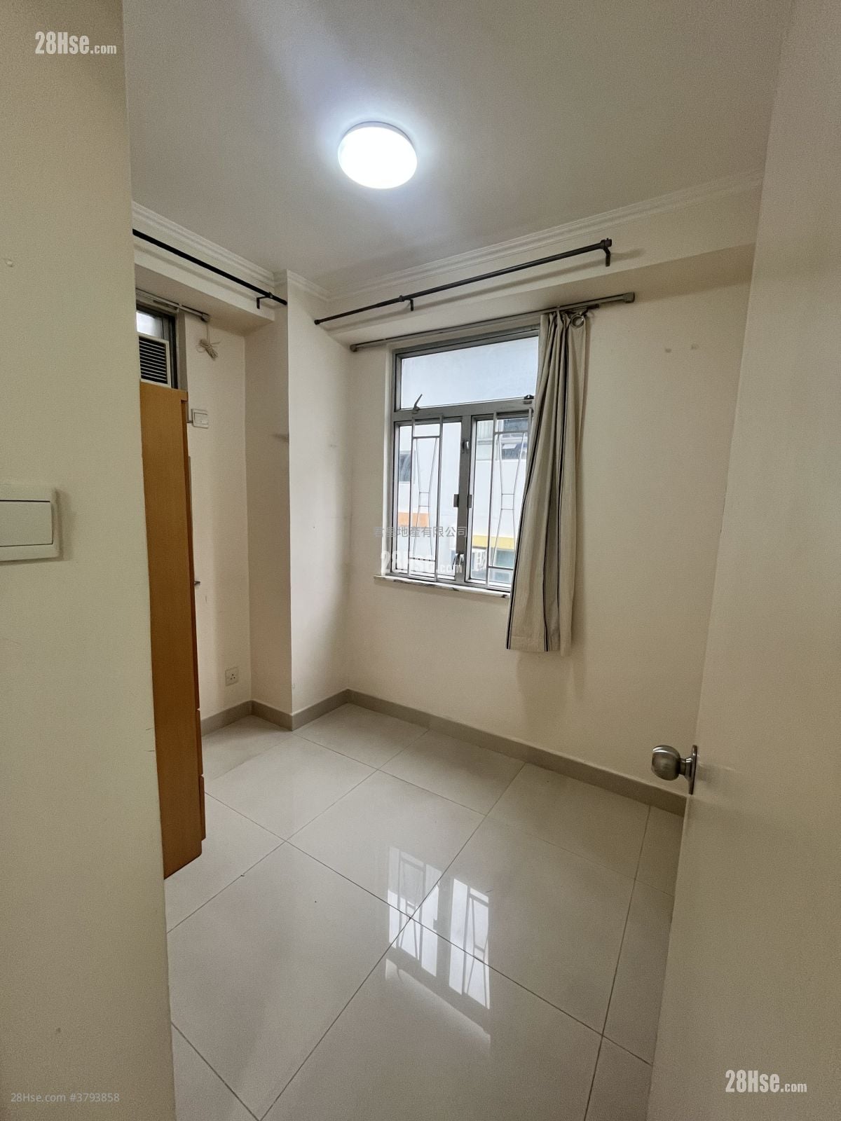 颂贤花园 租盘 2 房 , 1 浴室 357 平方尺