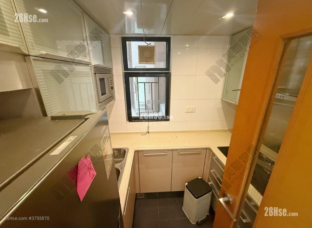 Park Island Sell 2 Bedrooms , 1 Bathroom 490 ft²