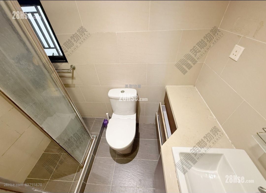 Park Island Sell 2 Bedrooms , 1 Bathroom 490 ft²