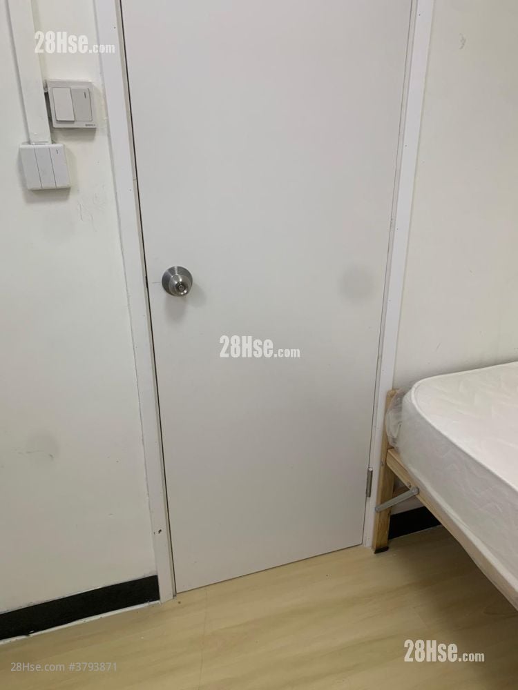 大兴大厦 租盘 开放式间隔 , 1 浴室 130 平方尺