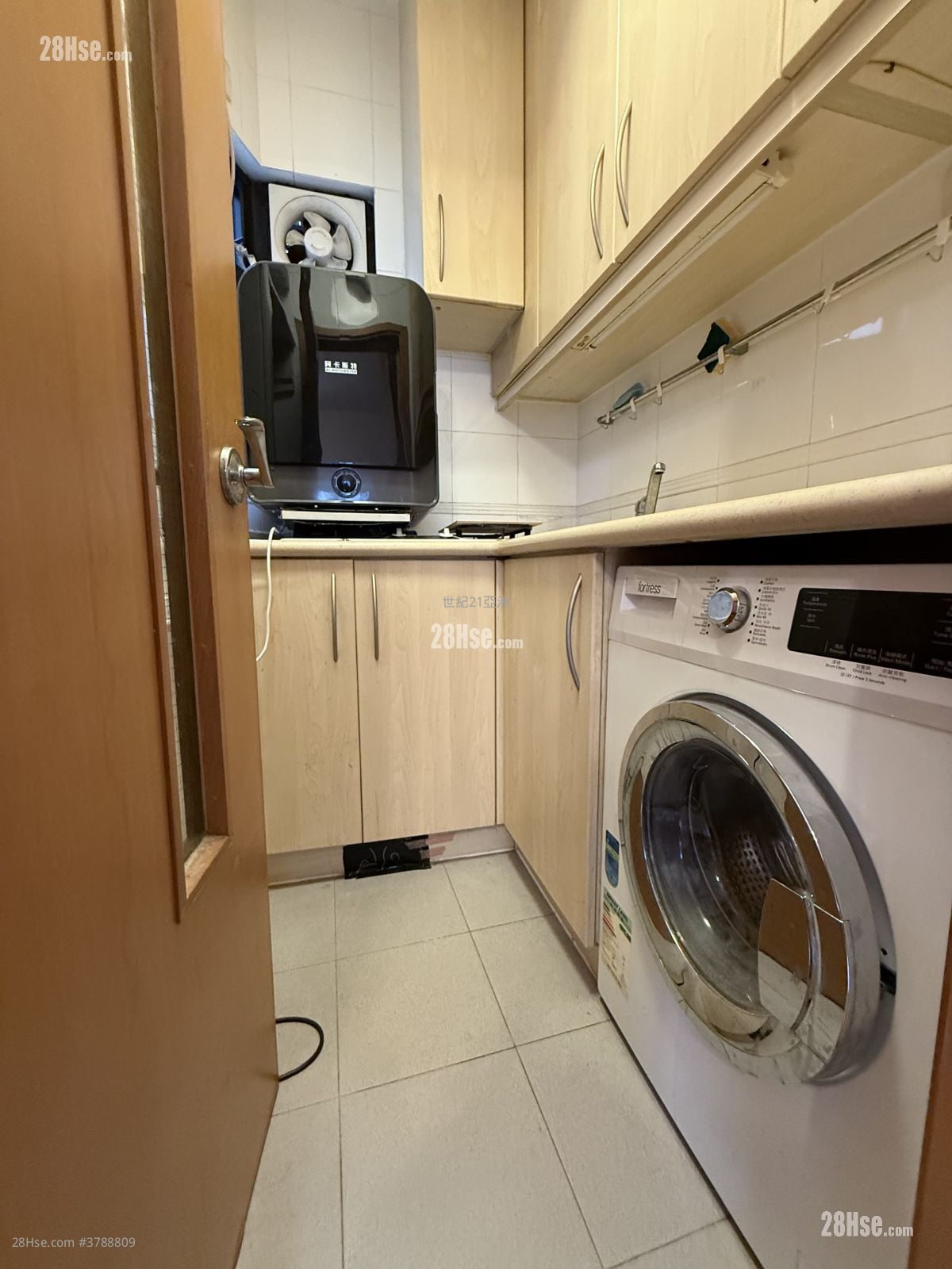 112 Johnston Road Rental Studio , 1 Bathroom 233 ft²