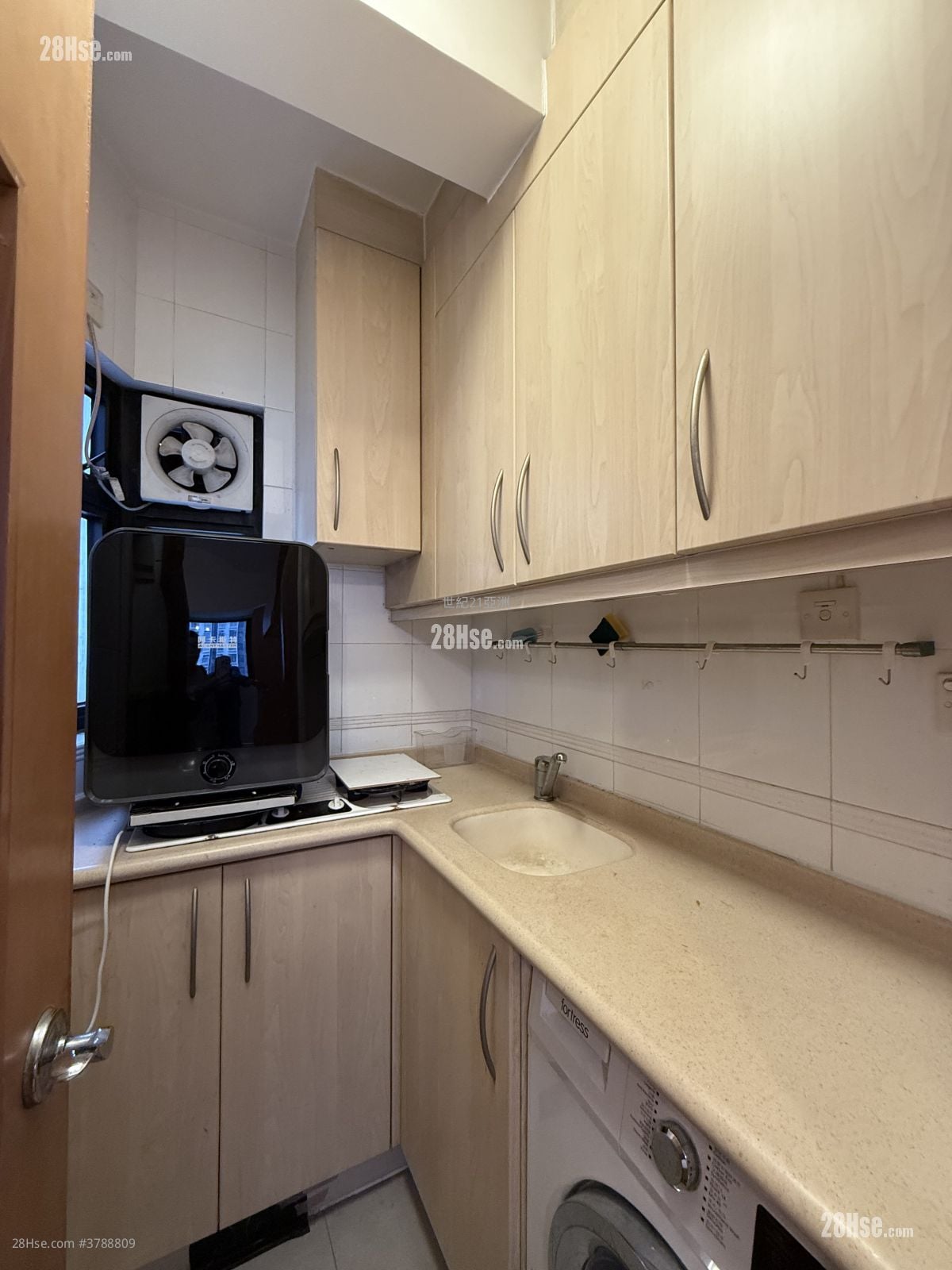 112 Johnston Road Rental Studio , 1 Bathroom 233 ft²