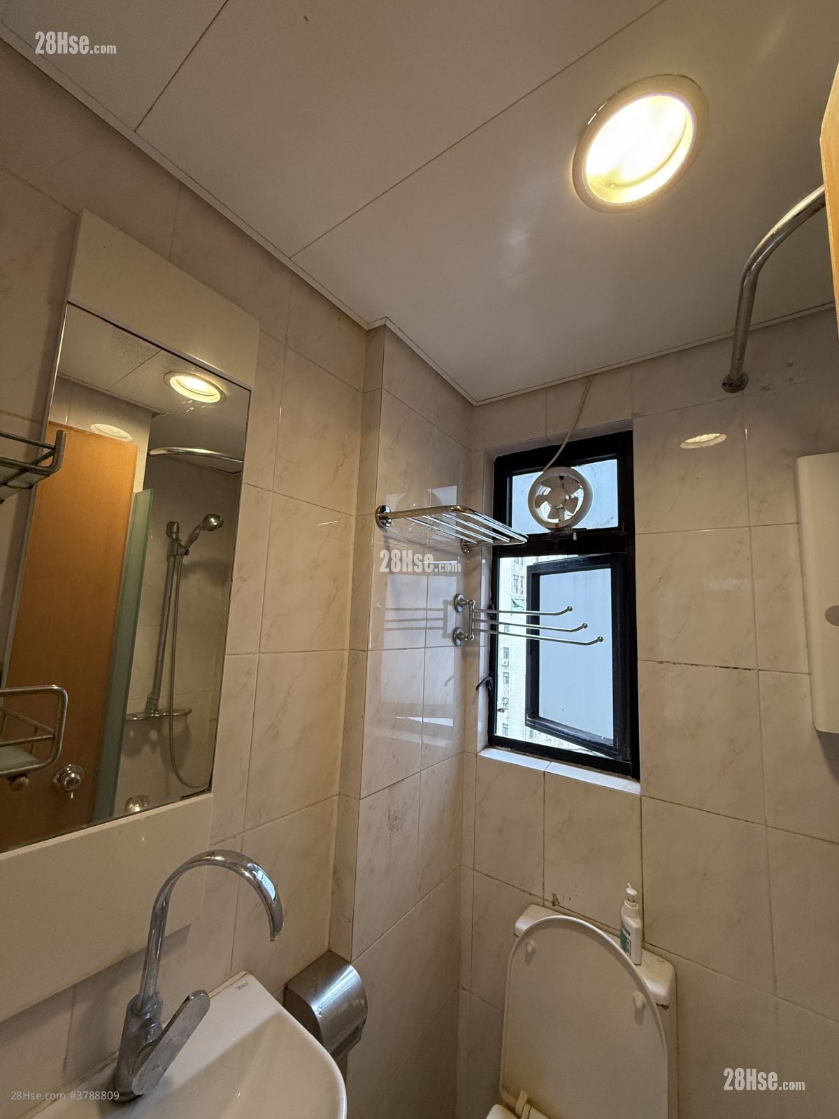 112 Johnston Road Rental Studio , 1 Bathroom 233 ft²