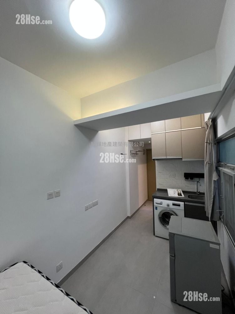 Overseas Court Rental Studio , 1 Bathroom 170 ft²