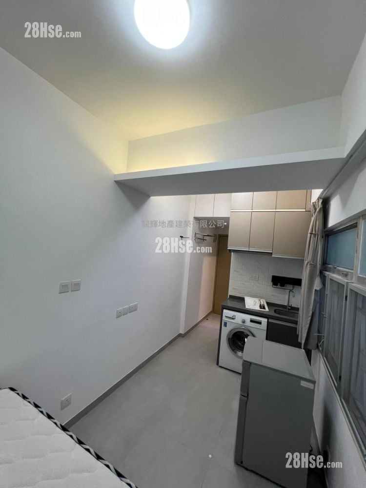 Overseas Court Rental Studio , 1 Bathroom 170 ft²