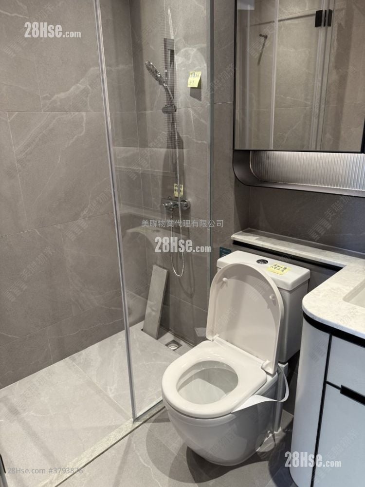 Seasons Place 租盘 1 房 , 1 浴室 323 平方尺