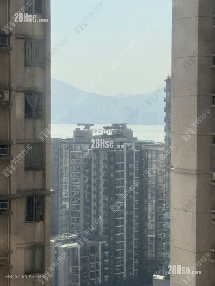 Bauhinia Garden Sell 3 Bedrooms , 1 Bathroom 590 ft²