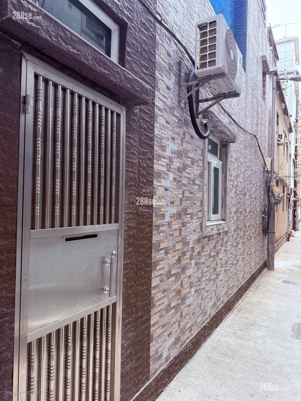 村屋 租盘 1 房 , 1 浴室 300 平方尺