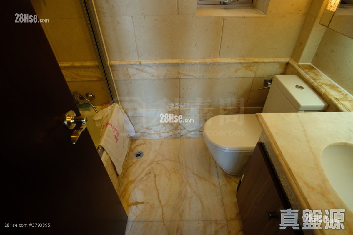 帝峰皇殿 售盘 4 房 , 3 浴室 1,060 平方尺