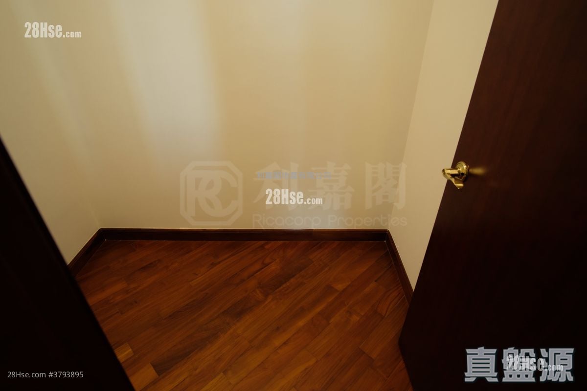 帝峰皇殿 售盘 4 房 , 3 浴室 1,060 平方尺