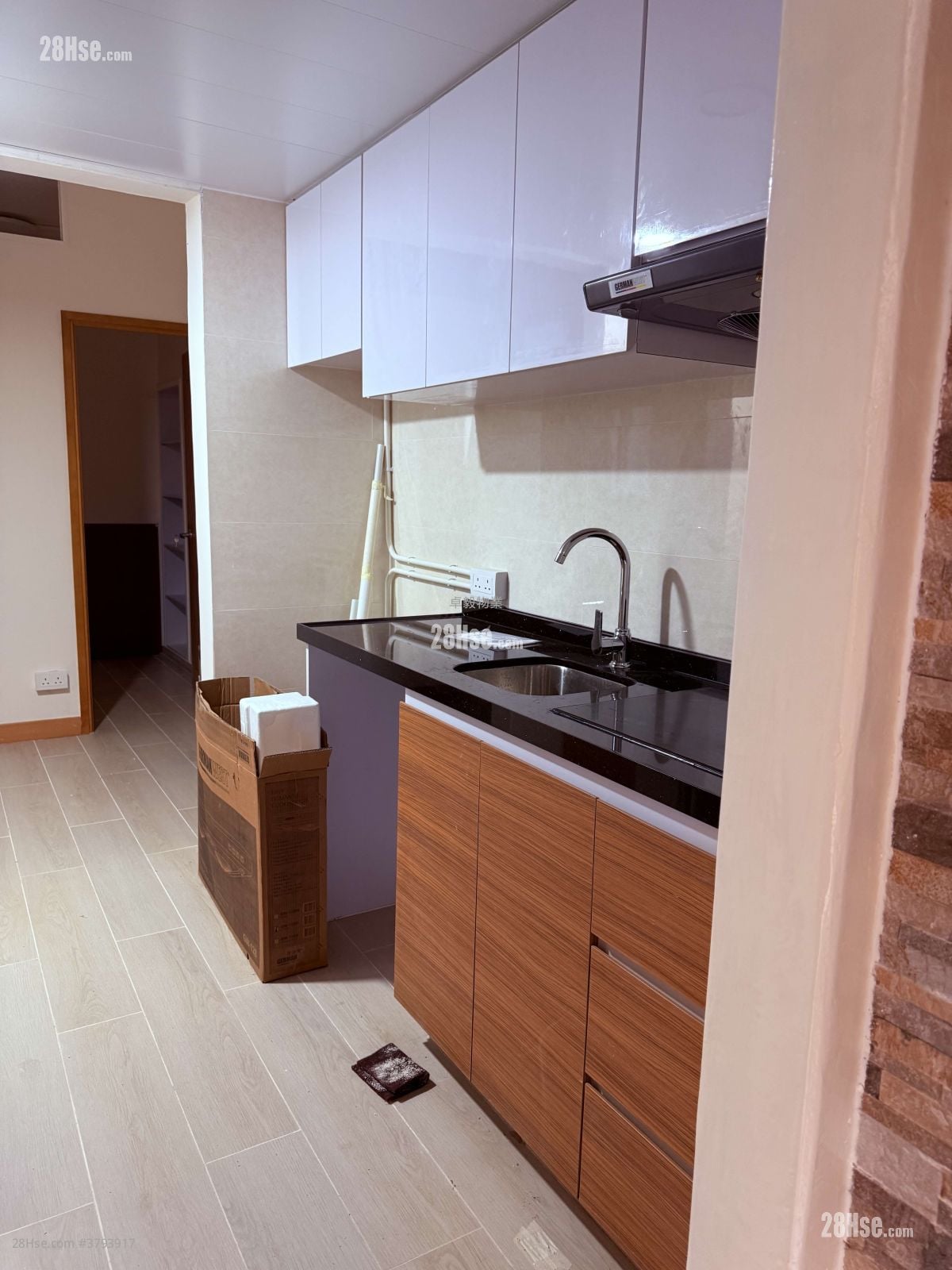 村屋 租盘 1 房 , 1 浴室 300 平方尺