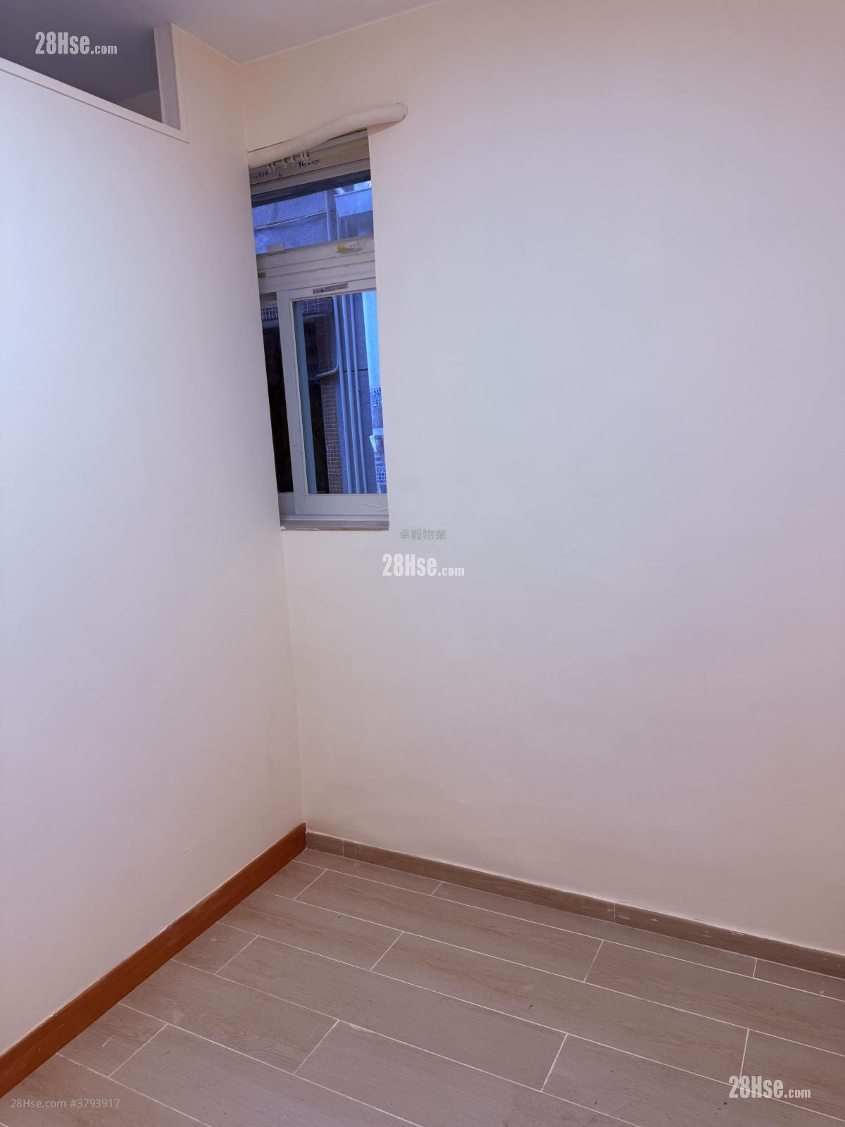 村屋 租盘 1 房 , 1 浴室 300 平方尺