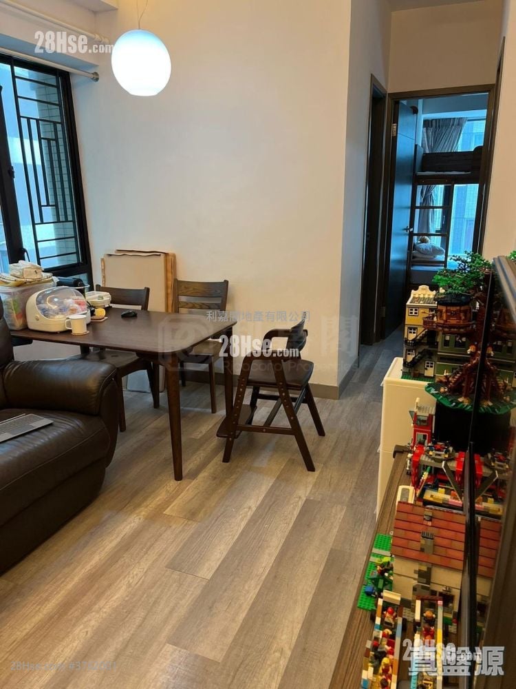 蔚晴轩 售盘 2 房 383 平方尺