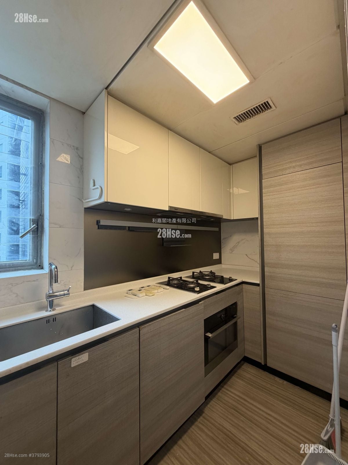 The Spectra Sell 3 Bedrooms 621 ft²