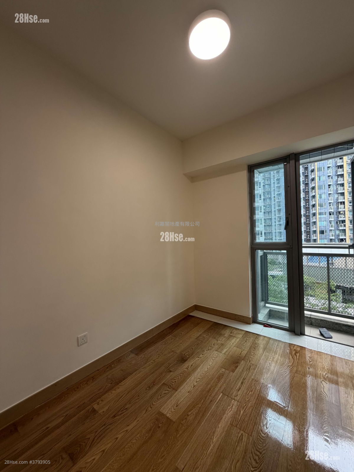 The Spectra Sell 3 Bedrooms 621 ft²