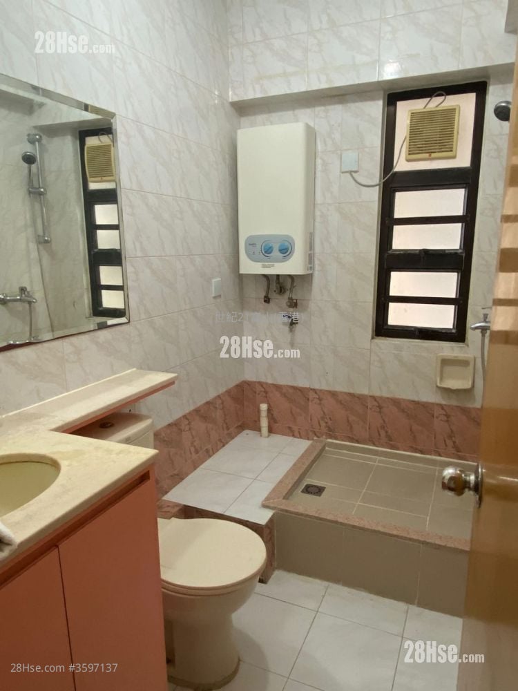 威豪花園 售盤 3 房 , 2 浴室 637 平方呎