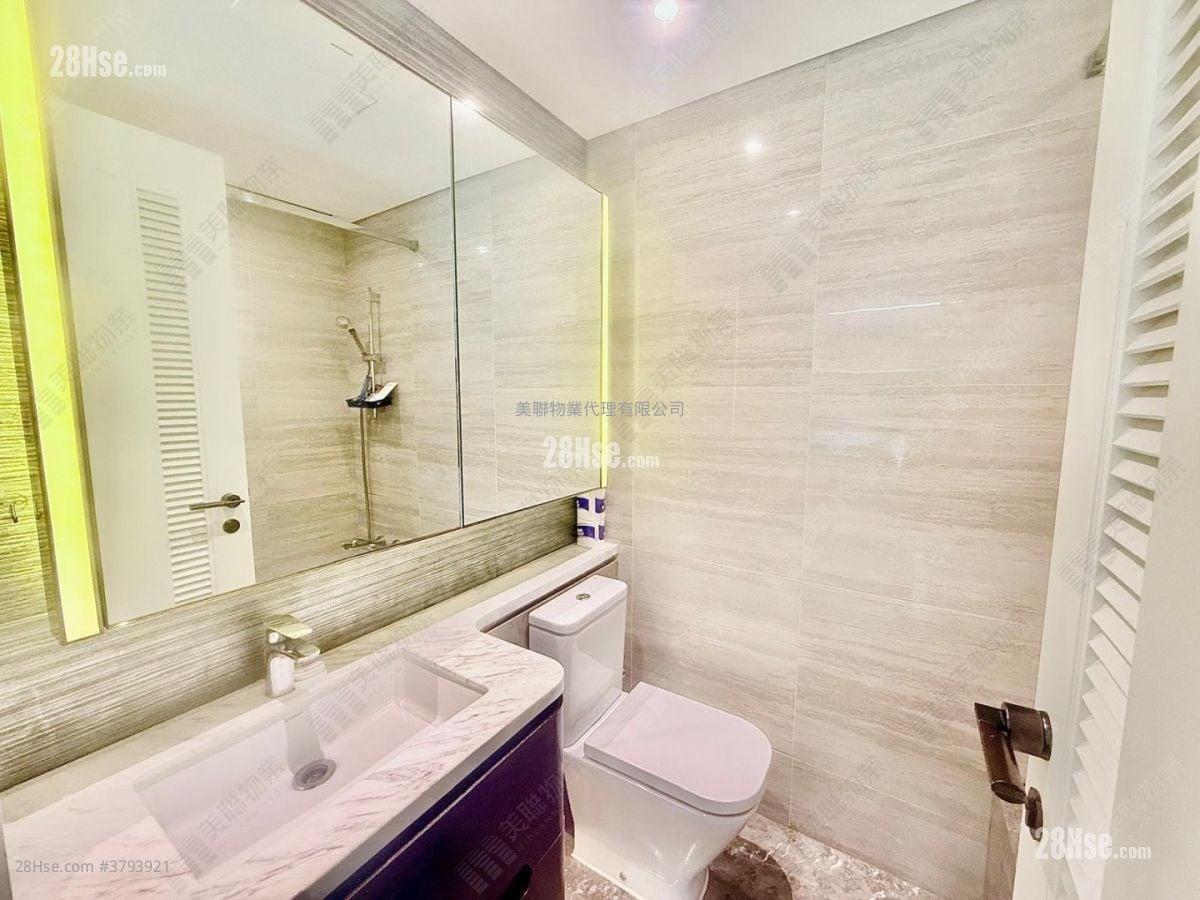 Savannah Sell 2 Bedrooms , 1 Bathroom 458 ft²