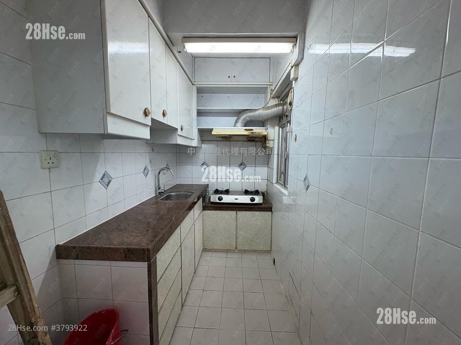 Ma On Shan Centre Sell 2 Bedrooms 375 ft²