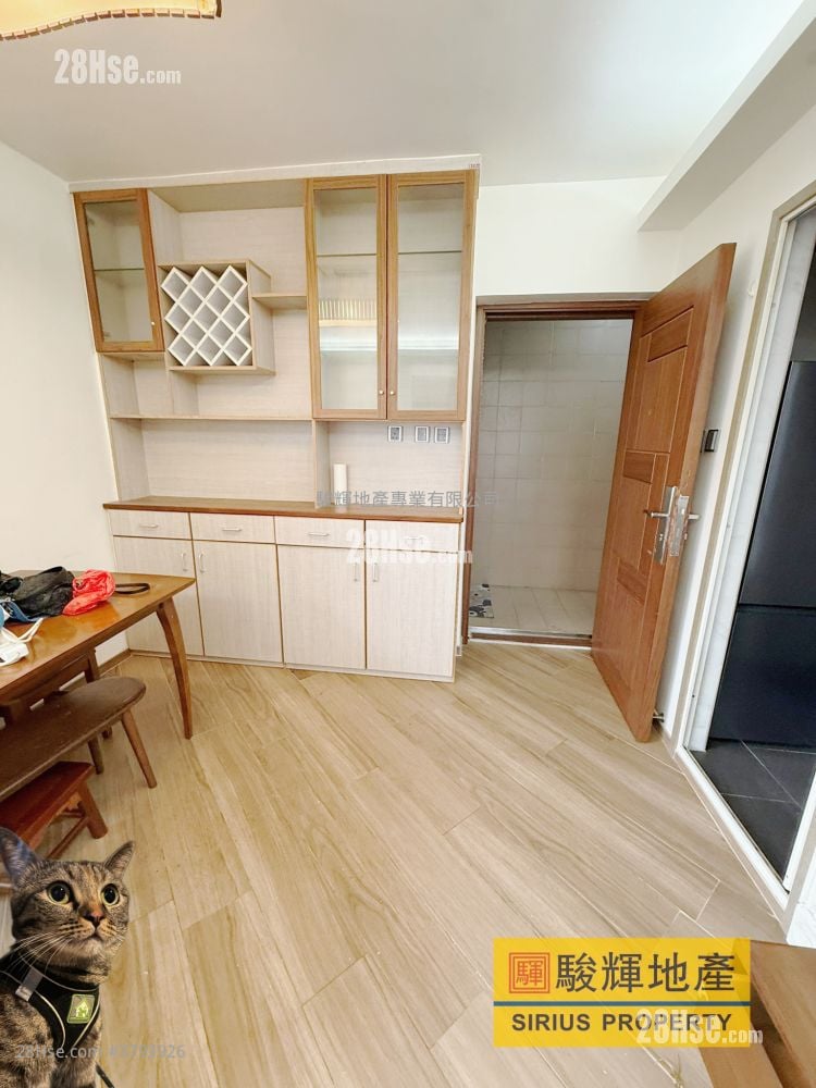 Shun Fung Building Sell 2 Bedrooms , 1 Bathroom 381 ft²
