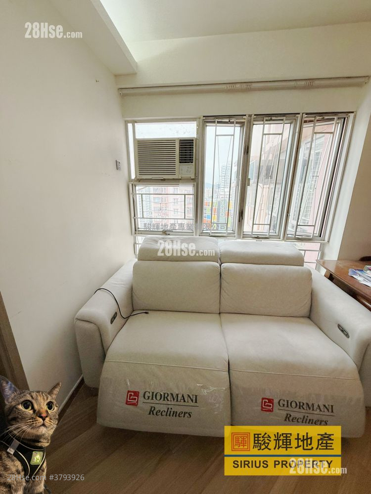 Shun Fung Building Sell 2 Bedrooms , 1 Bathroom 381 ft²