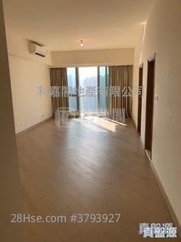 Cullinan West Sell 4 Bedrooms , 3 Bathrooms 1,327 ft²