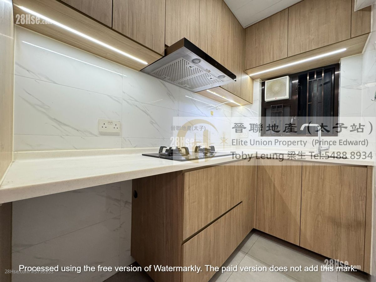 Edward Mansion Sell 4 Bedrooms , 2 Bathrooms 855 ft²