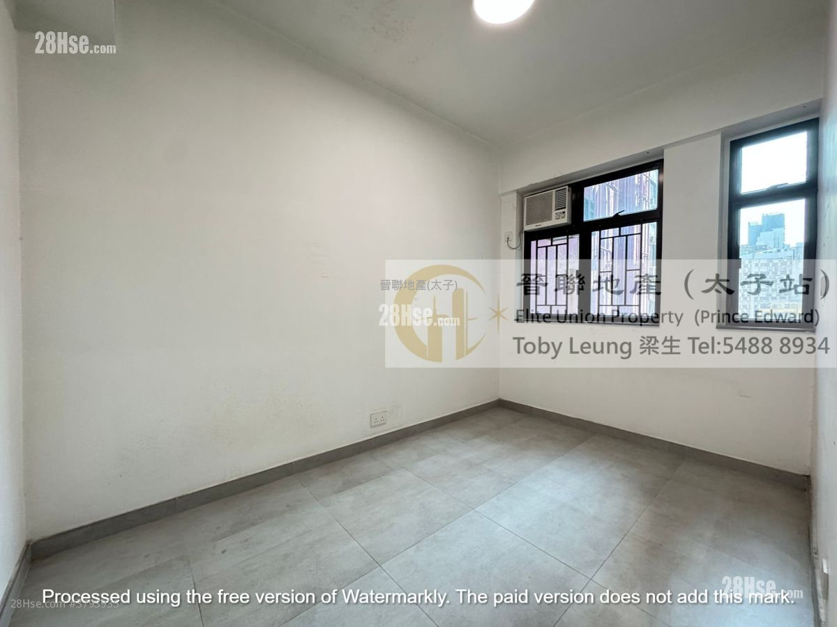 Edward Mansion Sell 4 Bedrooms , 2 Bathrooms 855 ft²