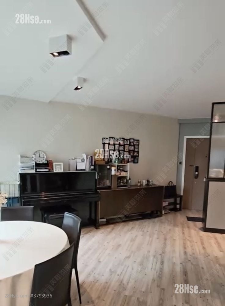 漾日居 售盘 4 房 , 3 浴室 1,681 平方尺