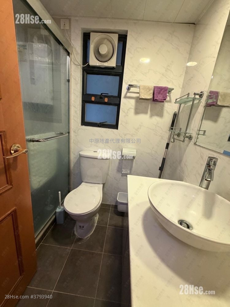 御龙居 售盘 2 房 561 平方尺