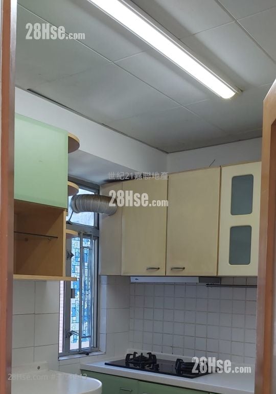 Marina Habitat Sell 3 Bedrooms , 2 Bathrooms 605 ft²