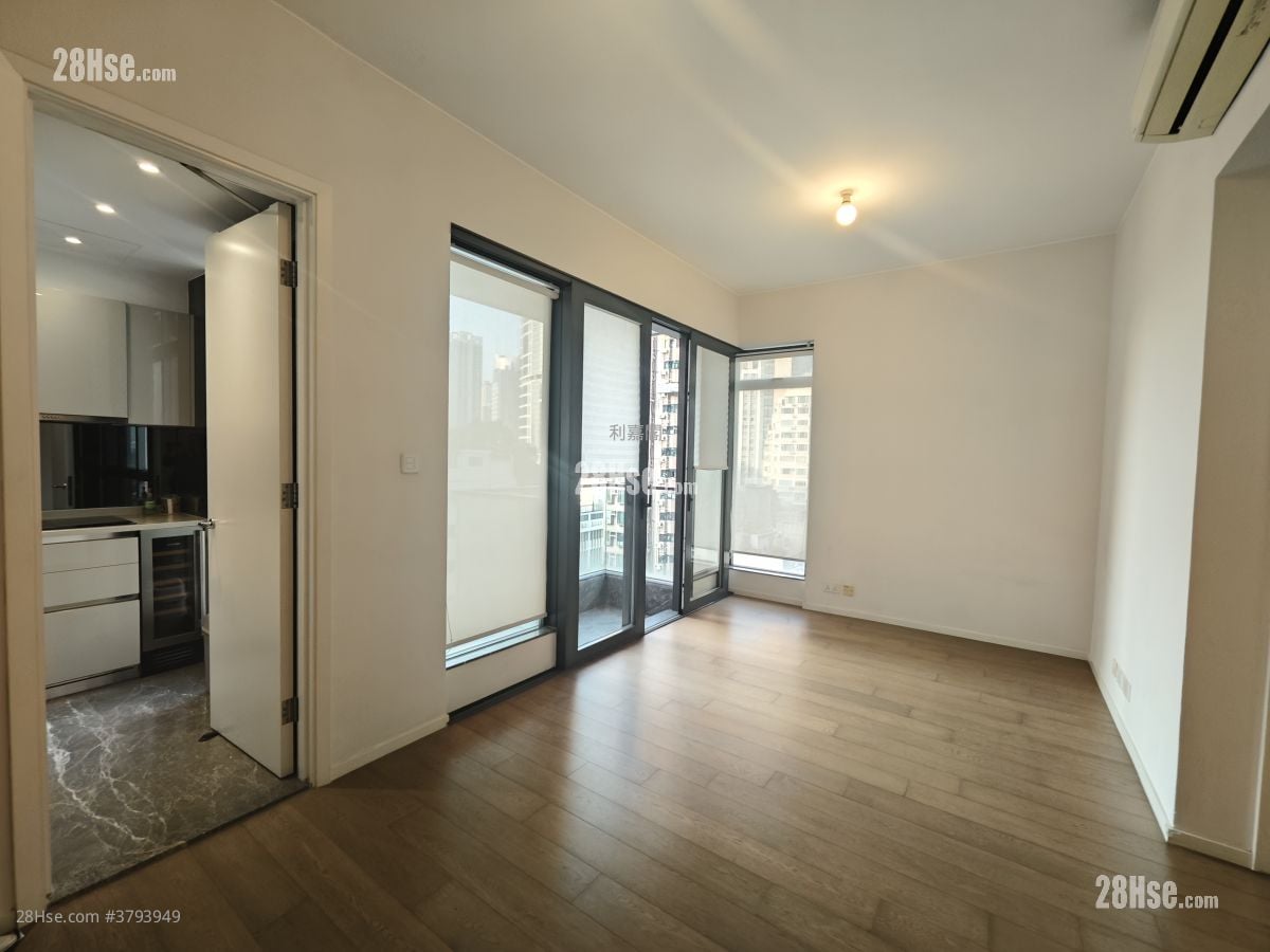 The Warren Sell 2 Bedrooms , 2 Bathrooms 610 ft²