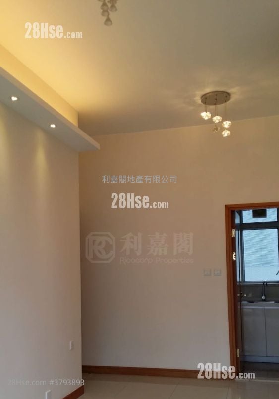 One New York Sell 2 Bedrooms , 1 Bathroom 460 ft²