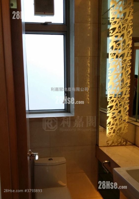 One New York Sell 2 Bedrooms , 1 Bathroom 460 ft²