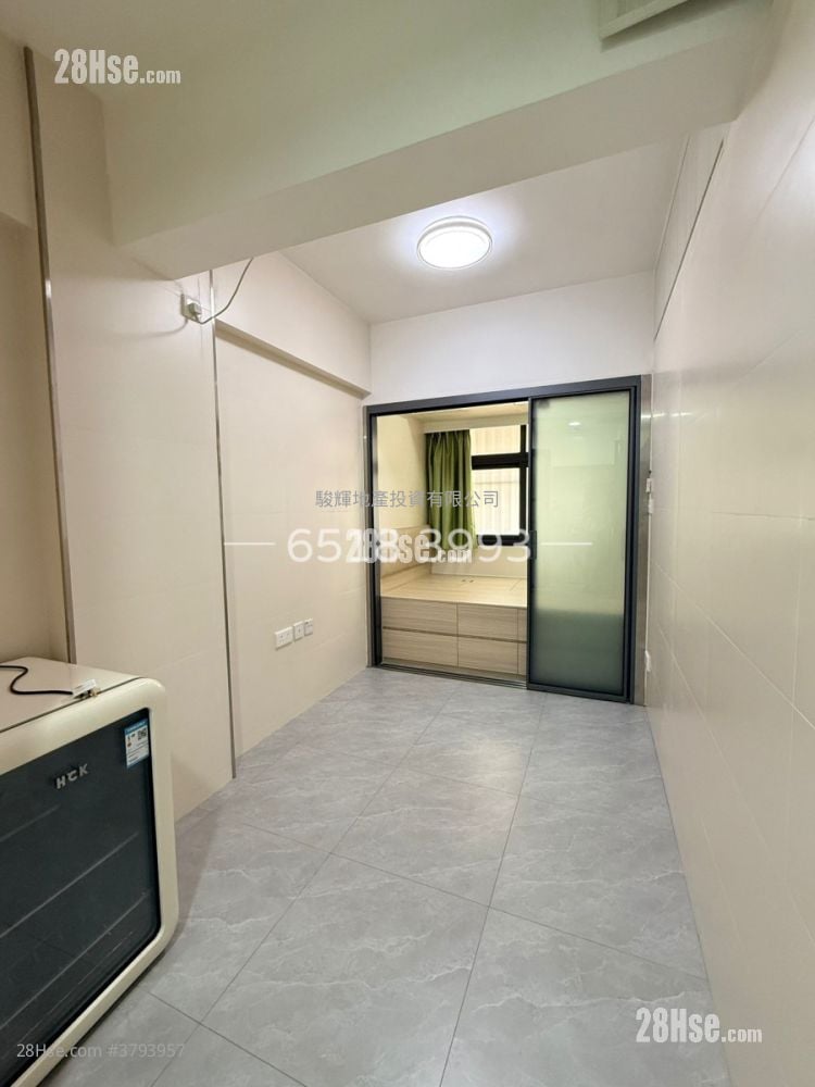 利成大厦 租盘 1 房 180 平方尺