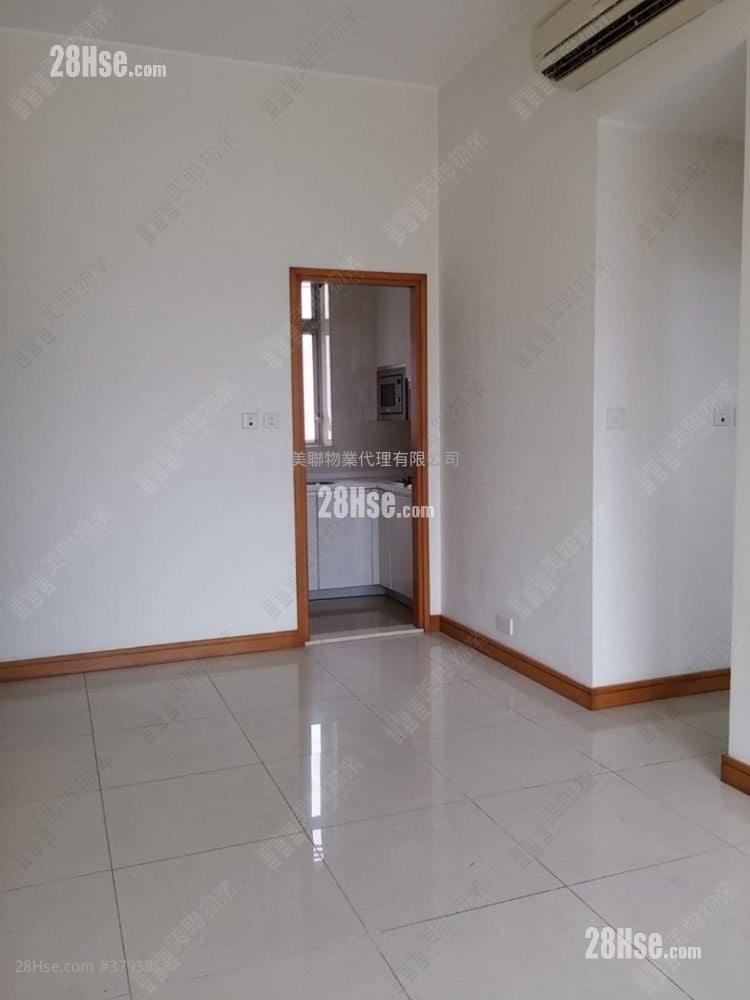 One New York Sell 2 Bedrooms , 1 Bathroom 460 ft²